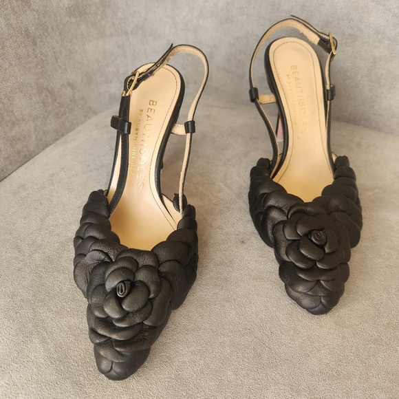 Beautiisoles Shoes - Beautiisoles Slingback Pumps 6.5 Black Leather Petals Flower Pointy Made Italy